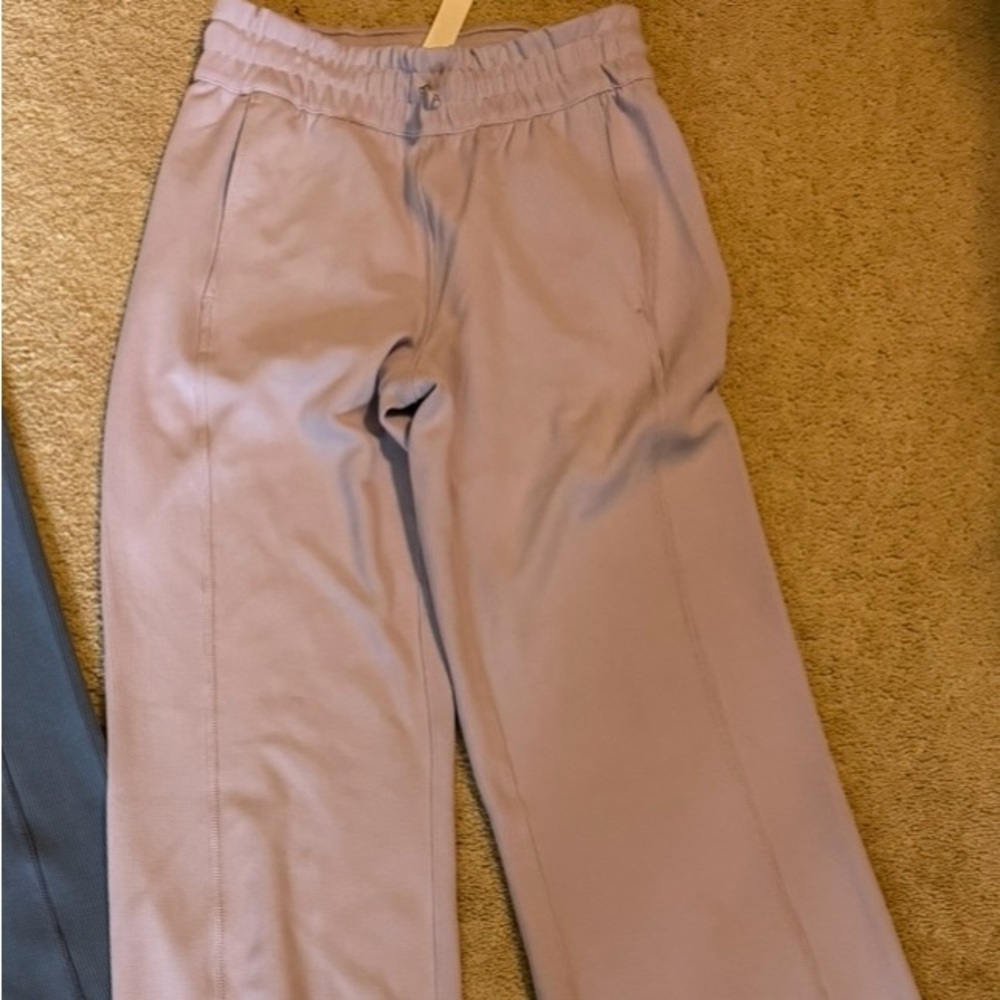 Lululemon ribbed softstream pant size 4